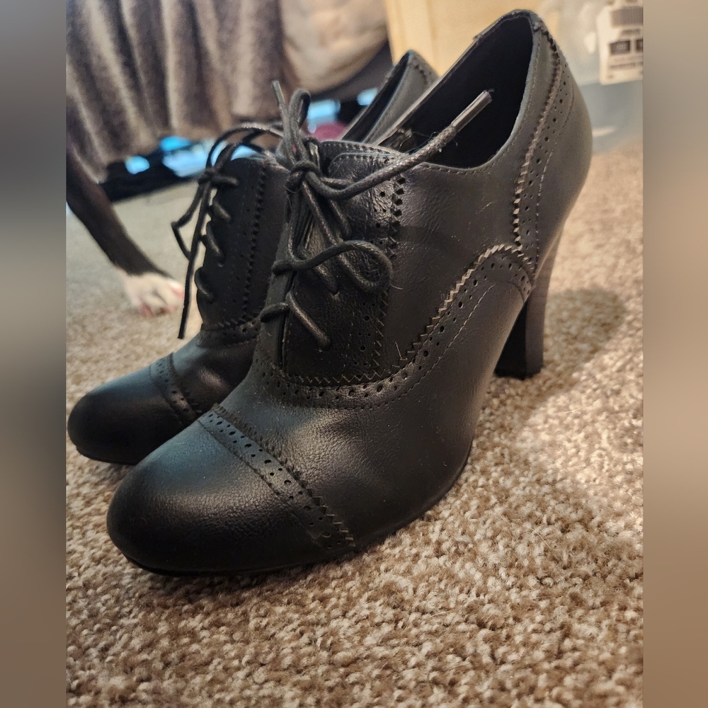 Viva Lace Up Mary Jane Booties
